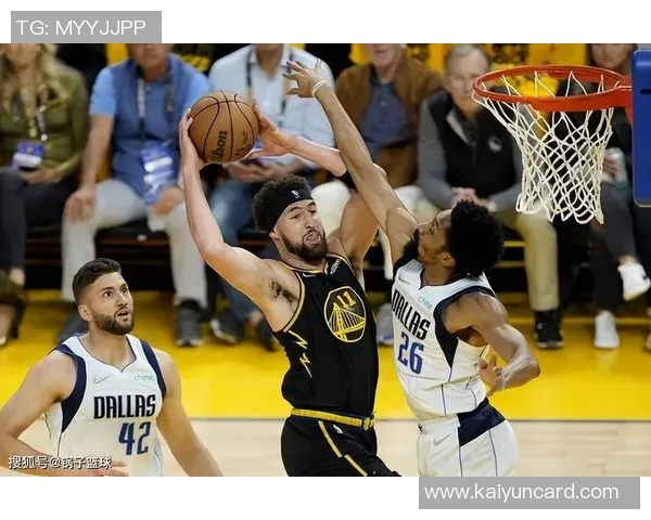 克洛尼上半场表现惊艳10投5中斩获16分2篮板2助攻1盖帽 克洛尼上半场表现惊艳10投5中斩获16分2篮板2助攻1盖帽