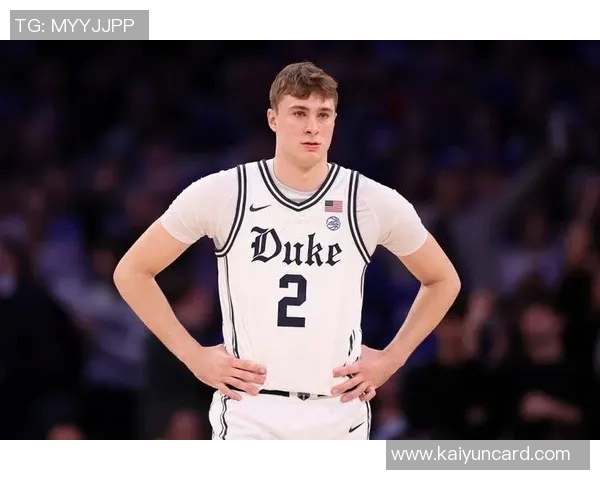 克里斯蒂称赞弗拉格篮下对抗能力出色并在关键时刻命中重要投篮 克里斯蒂称赞弗拉格篮下对抗能力出色并在关键时刻命中重要投篮