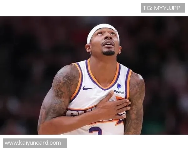 攻守兼备的保罗乔治半场表现出色贡献7分4板2断正负值提升至5 攻守兼备的保罗乔治半场表现出色贡献7分4板2断正负值提升至5