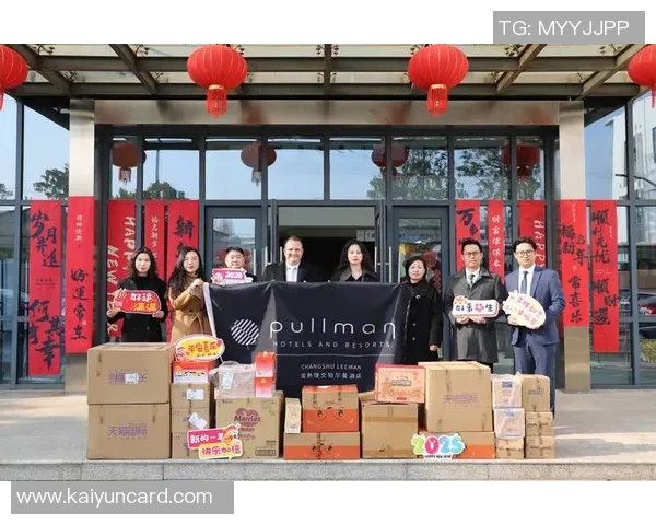 拉菲尼亚回乡举办圣诞慈善活动温暖帮助有需要的人们